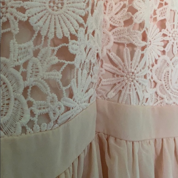 Pink zip up floral lace dress with waistband - Picture 3 of 4